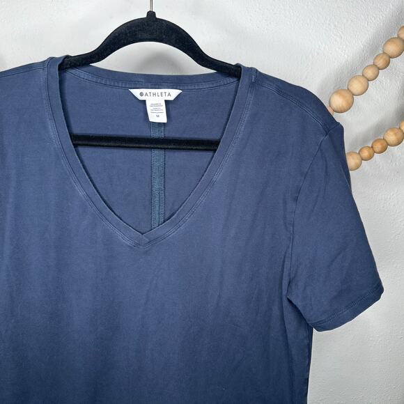 Athleta Navy Blue V Neck Crop t - Picture 3 of 3